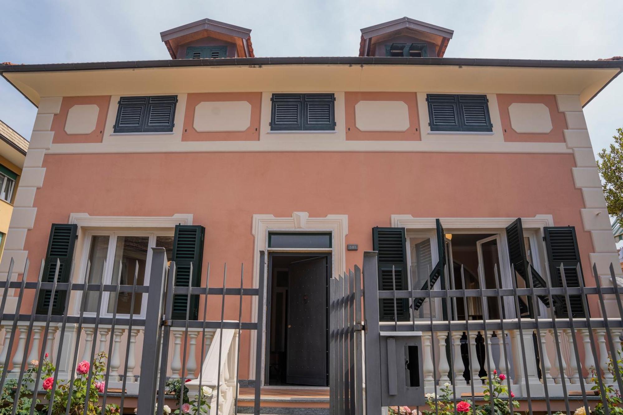 050 - Villa Genny Appartamento Lauro Sestri Levante Luaran gambar